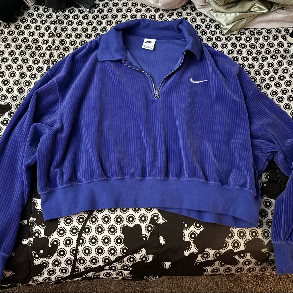 Nike sweater